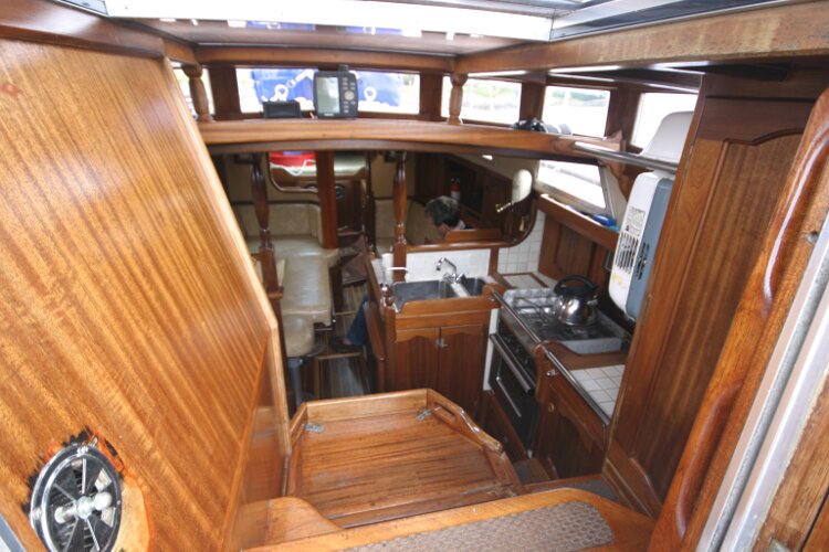Bruce Roberts 34 Sailing Yachtfor sale Looking into the Companionway - 