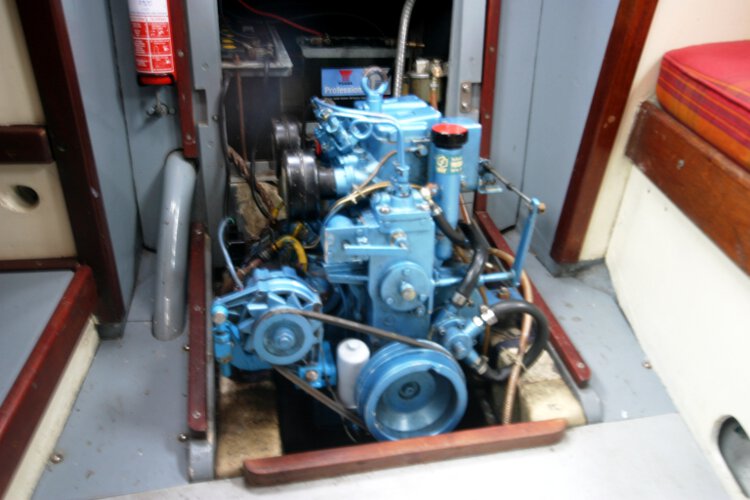 Morgan Giles for sale The engine - The access is excellent all around, note the batteries located at the rear of the engine
