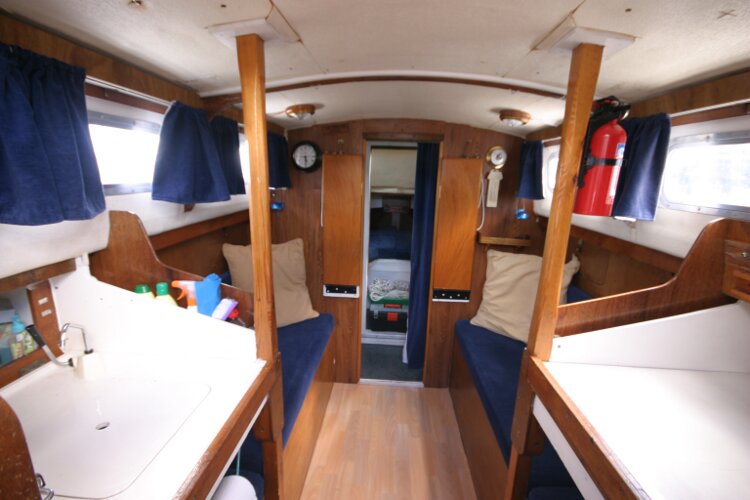Colvic Springtide 25for sale Looking forward from the companionway steps - view of the saloon
