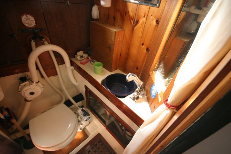Westerly Renownfor sale Sea toilet, wash hand basin and shower - 
