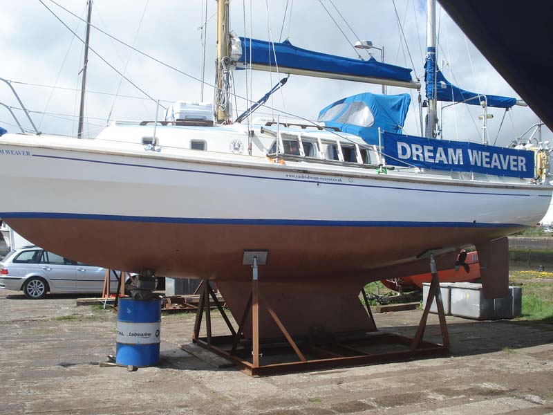 Westerly Renownfor sale Port side, hull profile, out of the water - Owner's photo