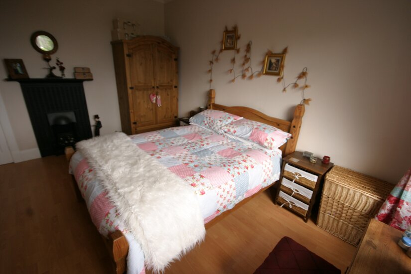 Western Isles Property -  House on the Isle of Lewisfor sale Master Bedroom - bed
