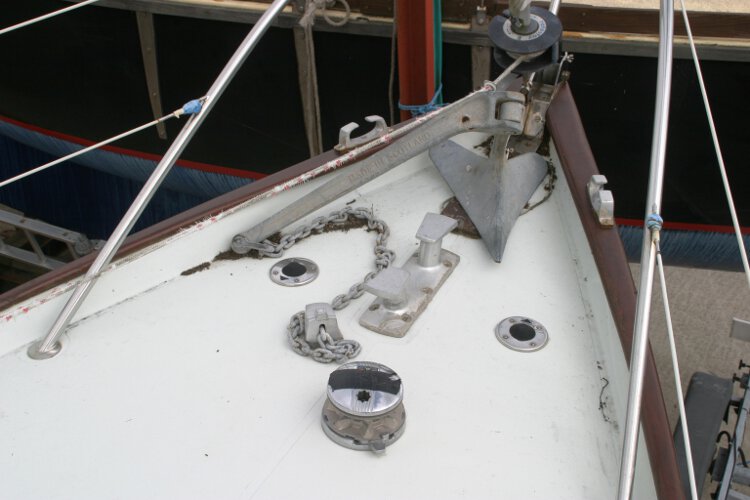 Halmatic 30for sale Another view of the fore deck - 