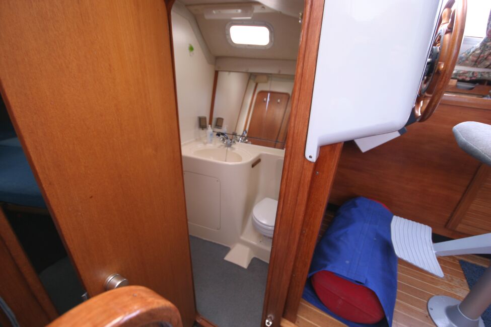 Westerly Riviera 35 MkIIfor sale Forward Heads Compartment - Door Open
