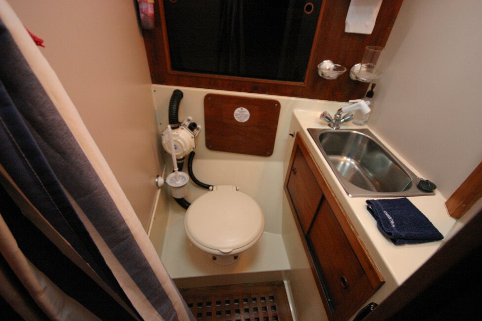 Westerly Corsair Mk 1for sale Sea toilet in heads compartment - 