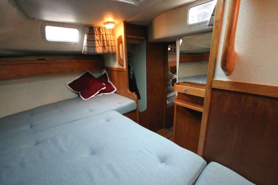 Westerly Corsair Mk 1for sale Aft Cabin - Looking to port side from the double berth