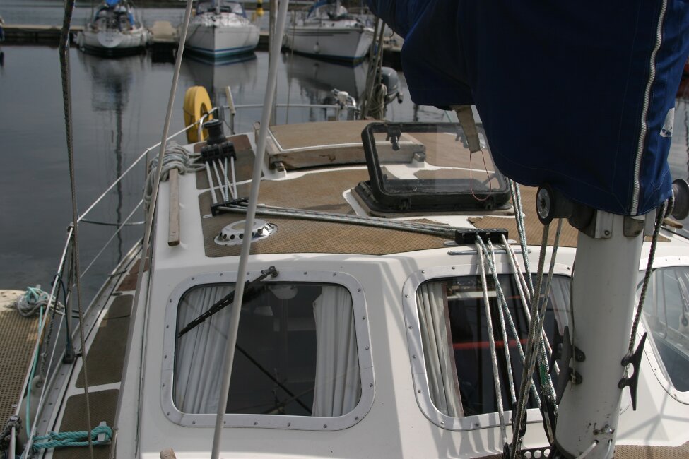 Trident Voyager 35for sale Starboard side looking back - 