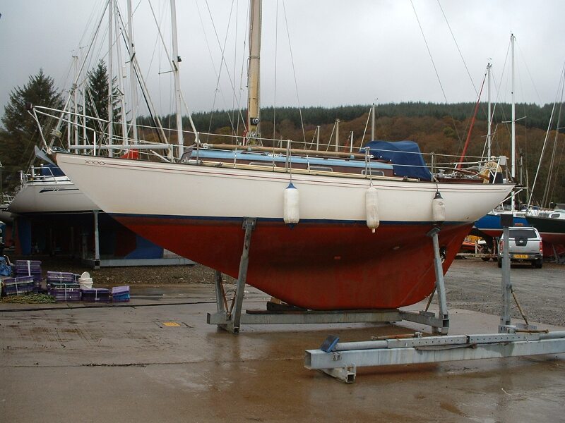Twister 28for sale On the Hard - Owner's photo showing hull profile