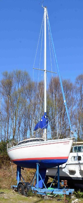Jeanneau Fantasia 27for sale View showing full rig - 
