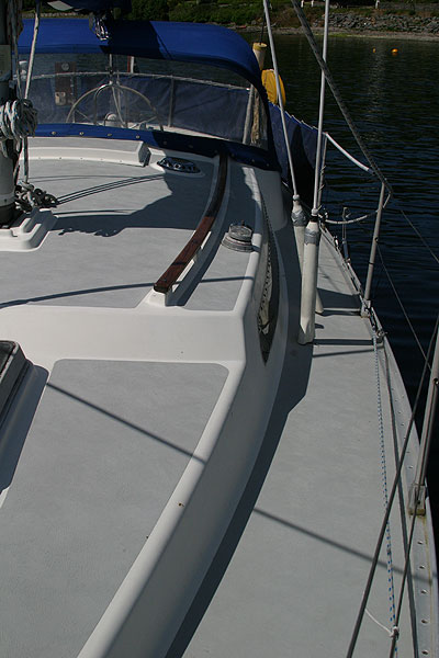 Moody 30for sale Side deck - 