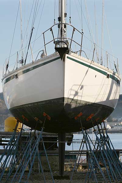 Jeanneau Trinidad 48 Ketchfor sale Out of the water - bows