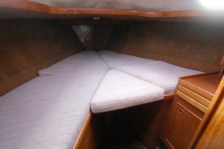 Vancouver 32for sale Forward cabin - 