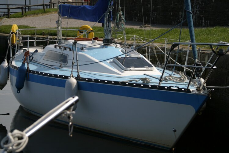 Colvic UFO 27for sale Starboard Bow View - 