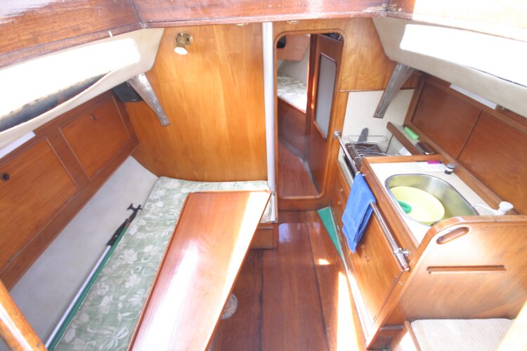 Colvic UFO 27for sale Saloon from Companionway - 